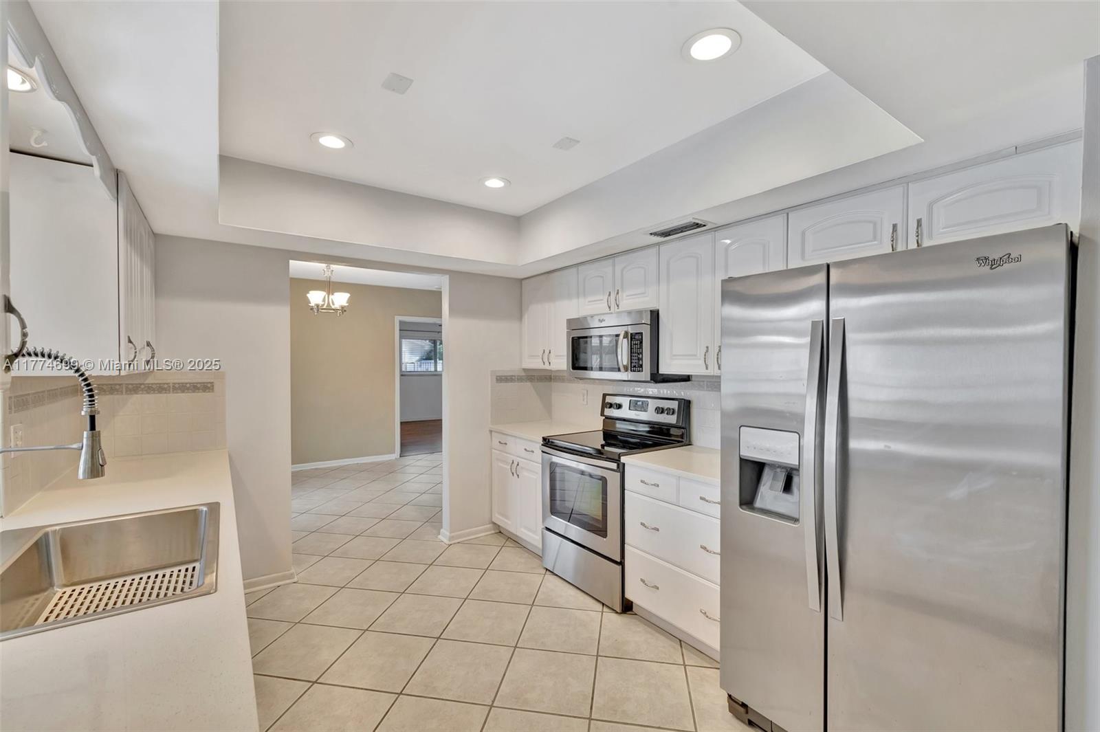 7200 NW 9th St