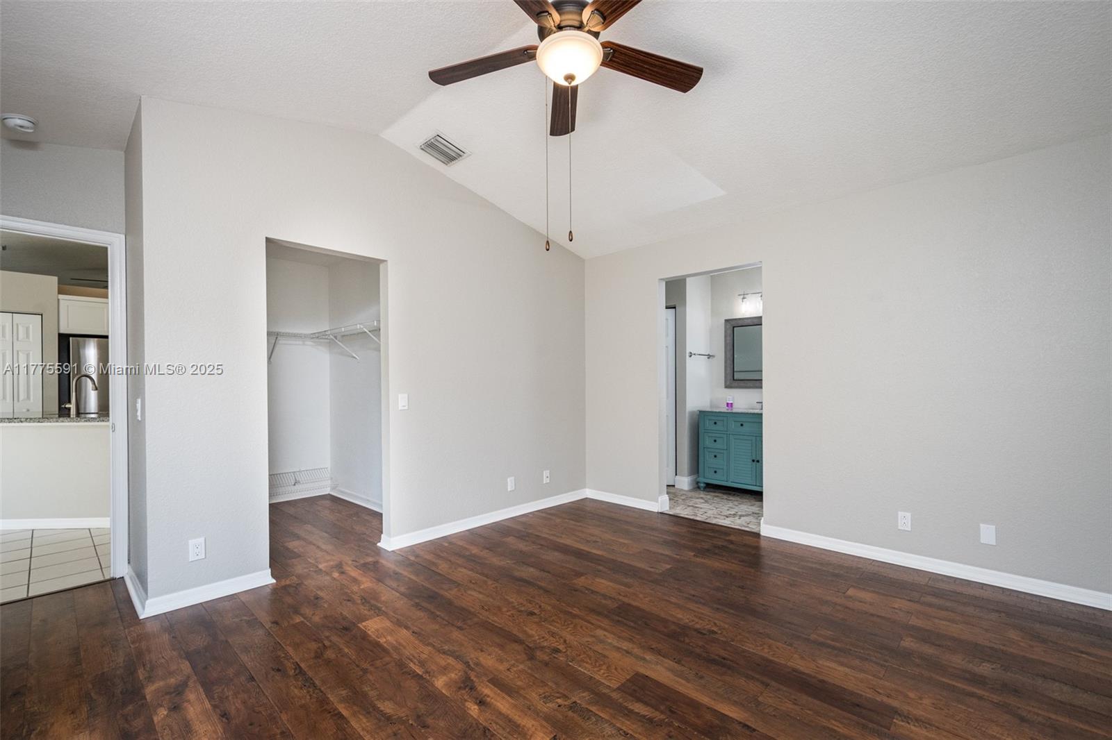 1524 Canary Island Dr