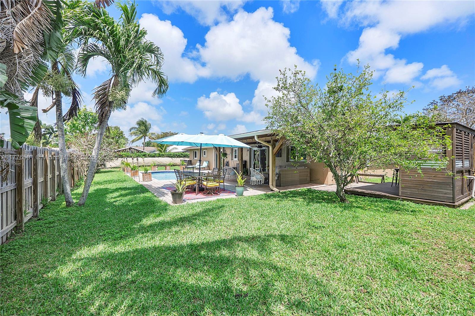 6721 NW 27th Ter