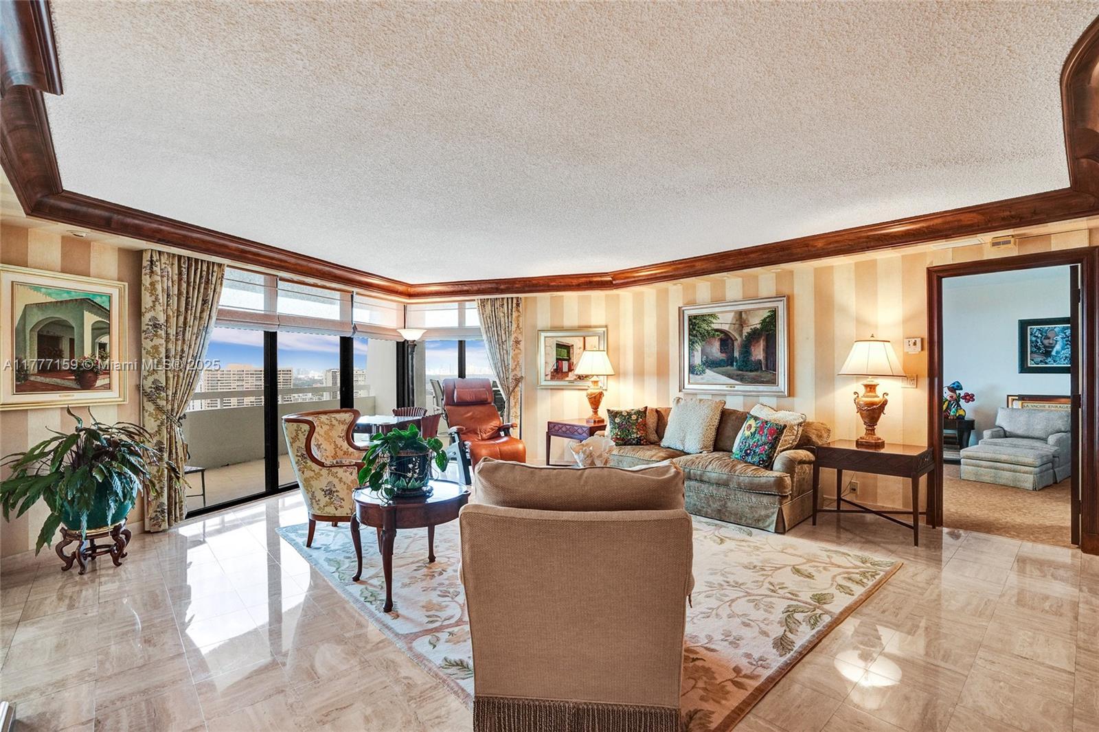 4000 Towerside Ter # 3 Unit: PH-3