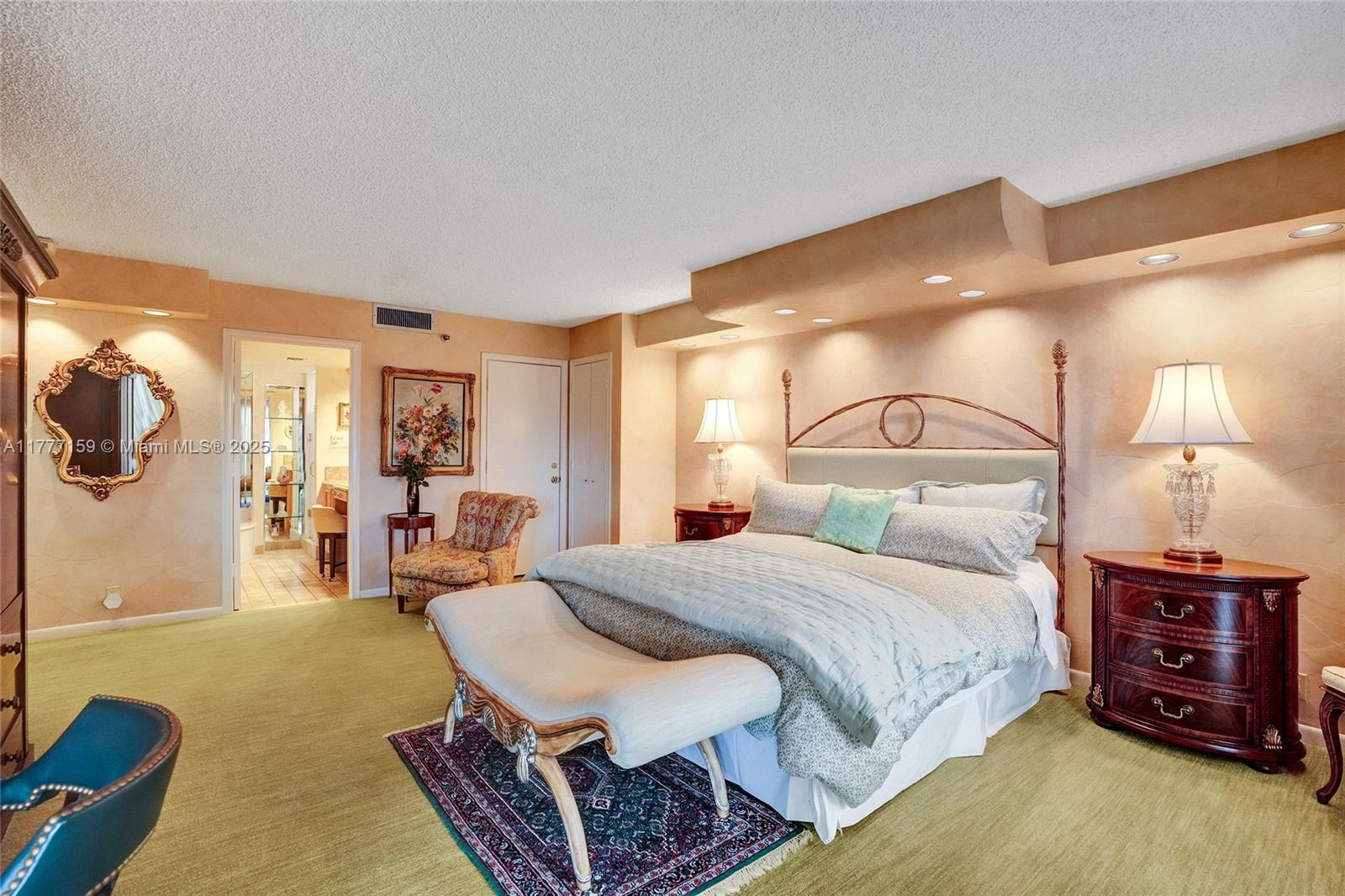 4000 Towerside Ter # 3 Unit: PH-3