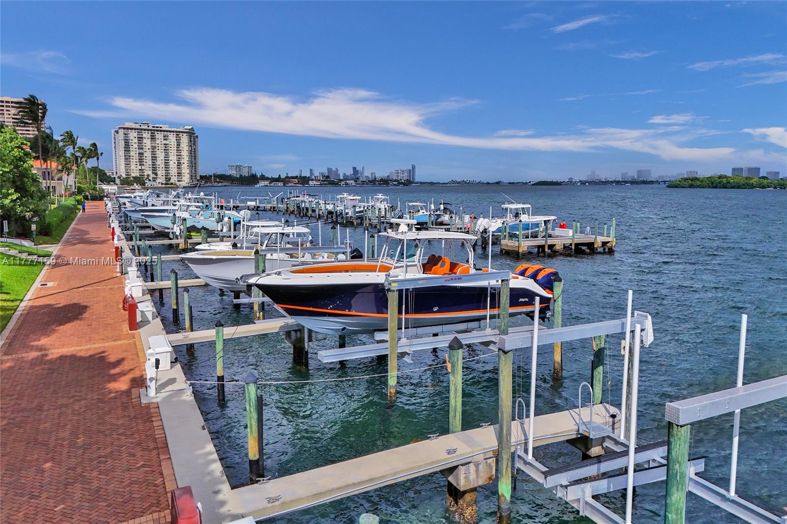 4000 Towerside Ter # 3 Unit: PH-3