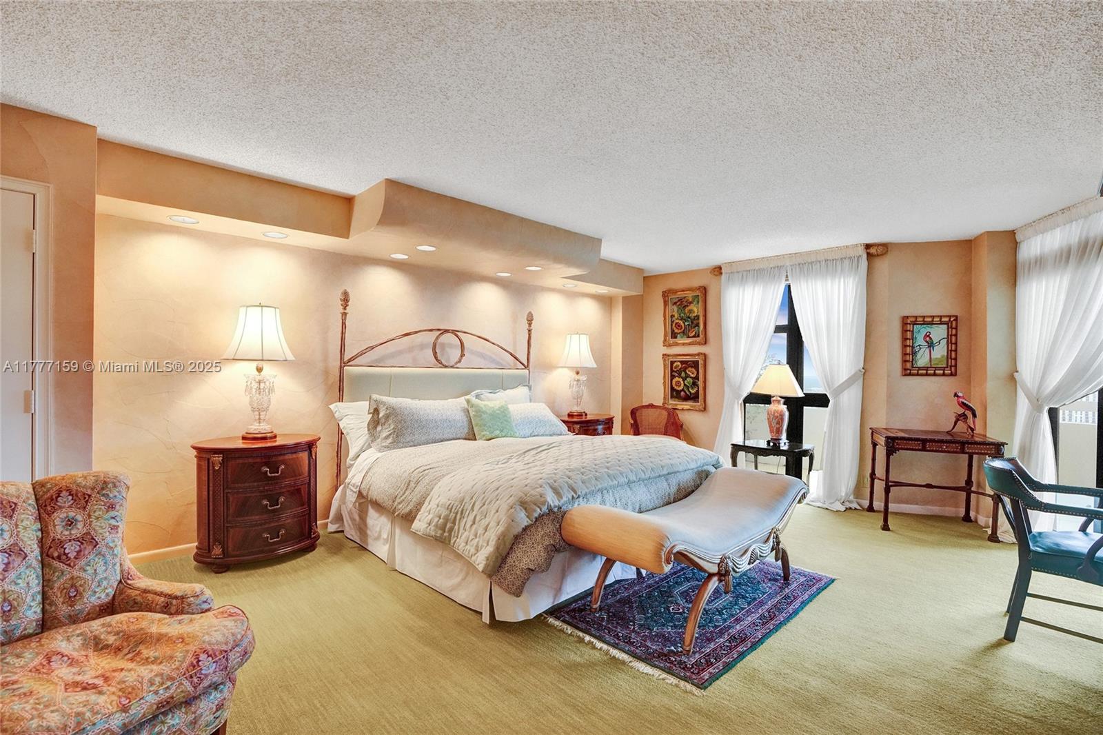 4000 Towerside Ter # 3 Unit: PH-3