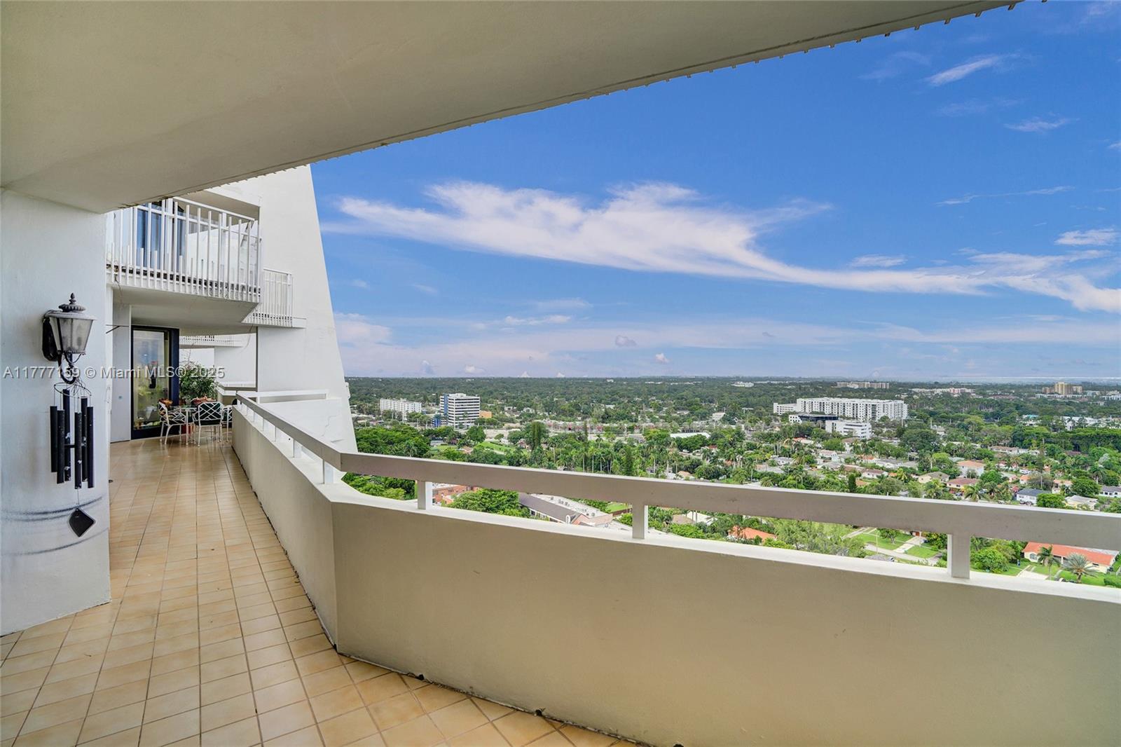 4000 Towerside Ter # 3 Unit: PH-3
