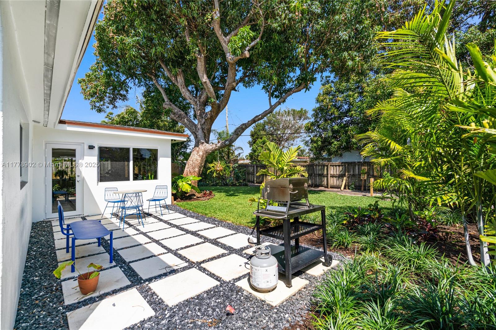 331 NE 43rd St