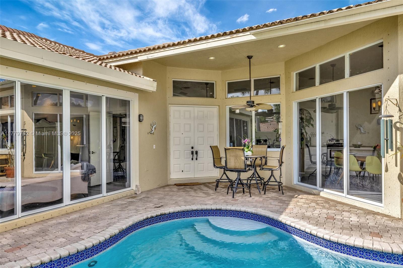 5865 NW 125th Ave