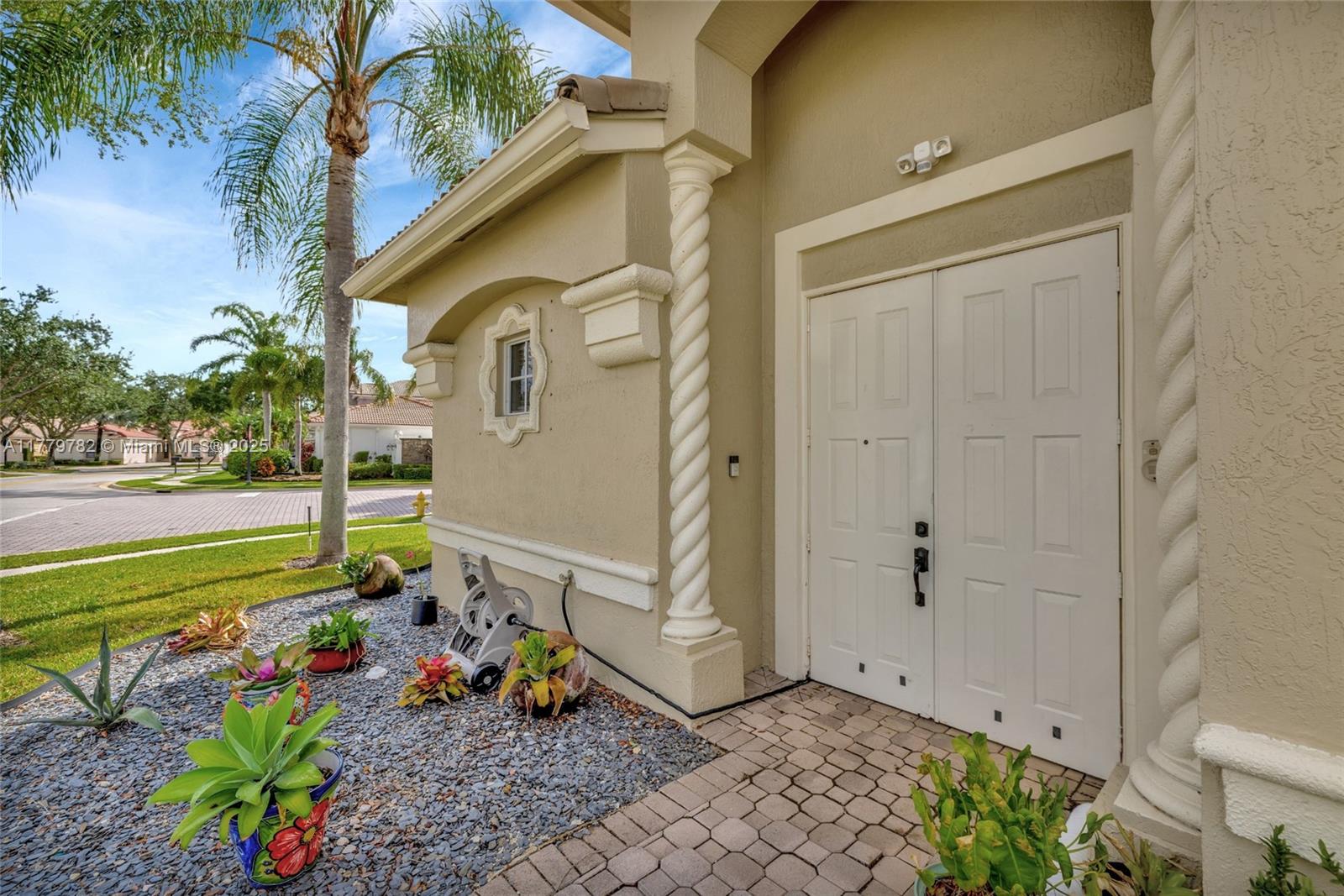 5865 NW 125th Ave