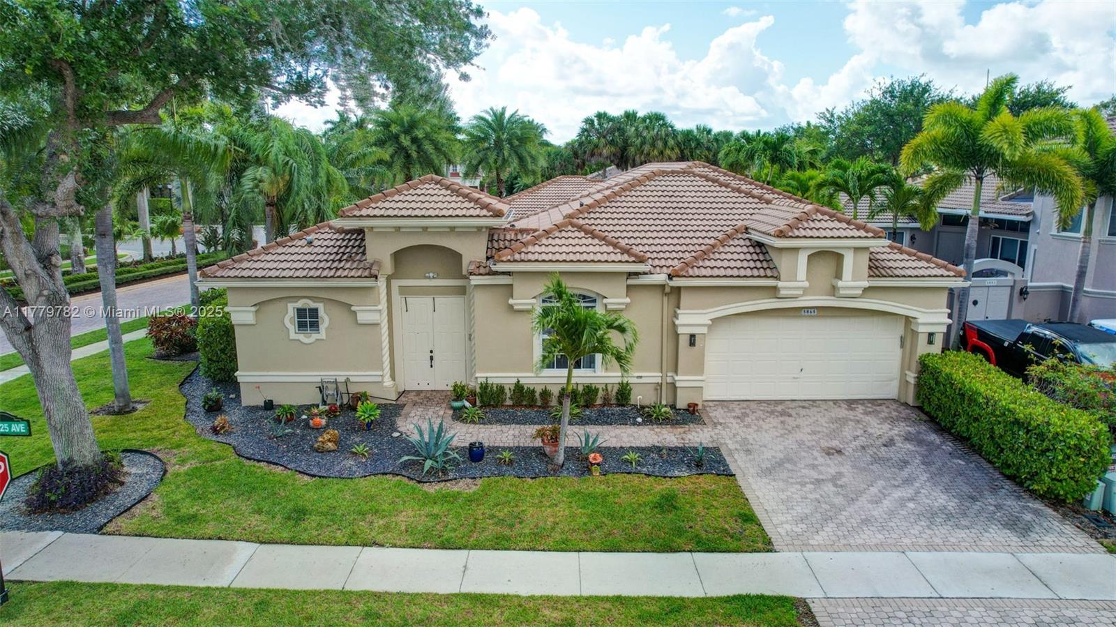 5865 NW 125th Ave