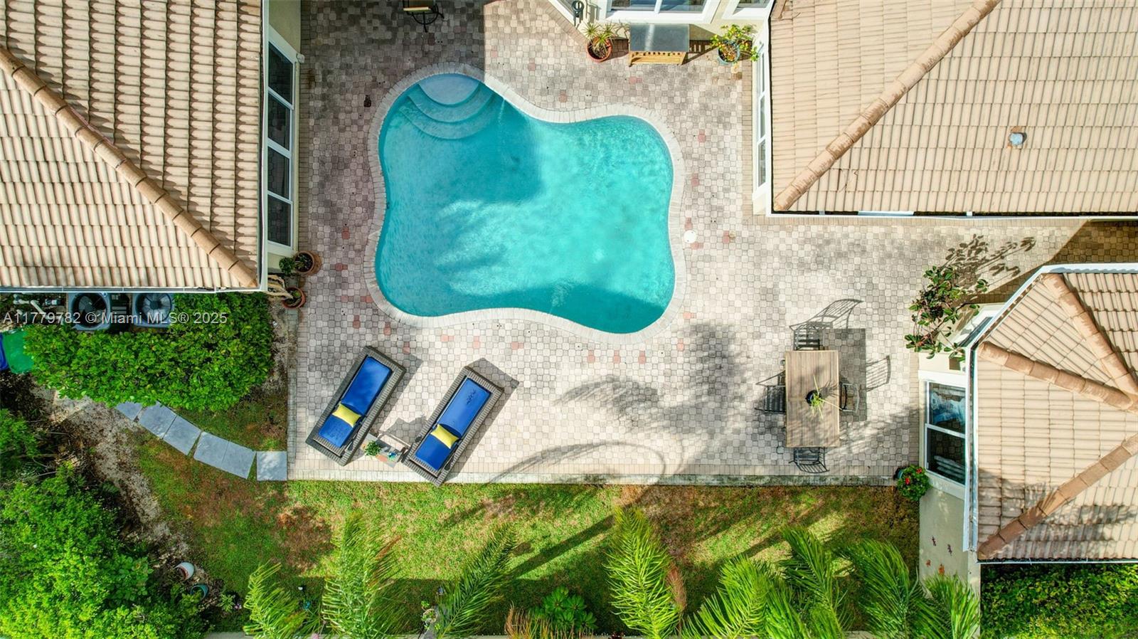 5865 NW 125th Ave