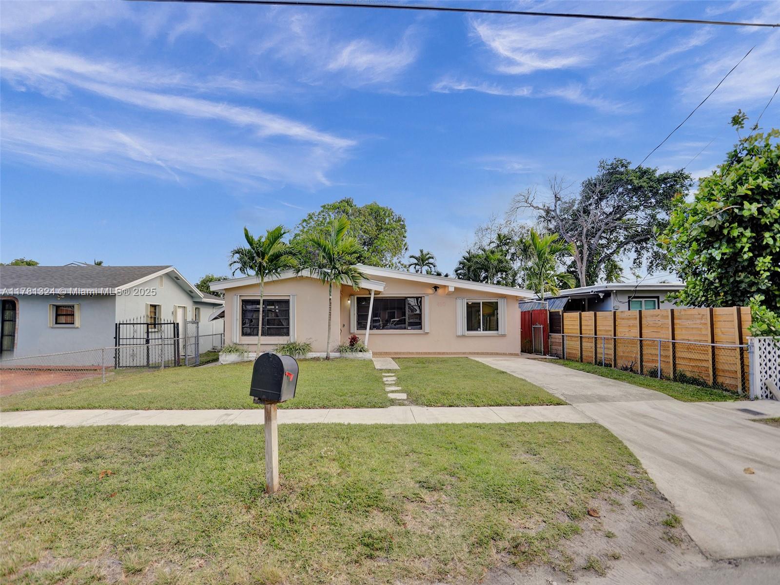 410 NE 171st Ter