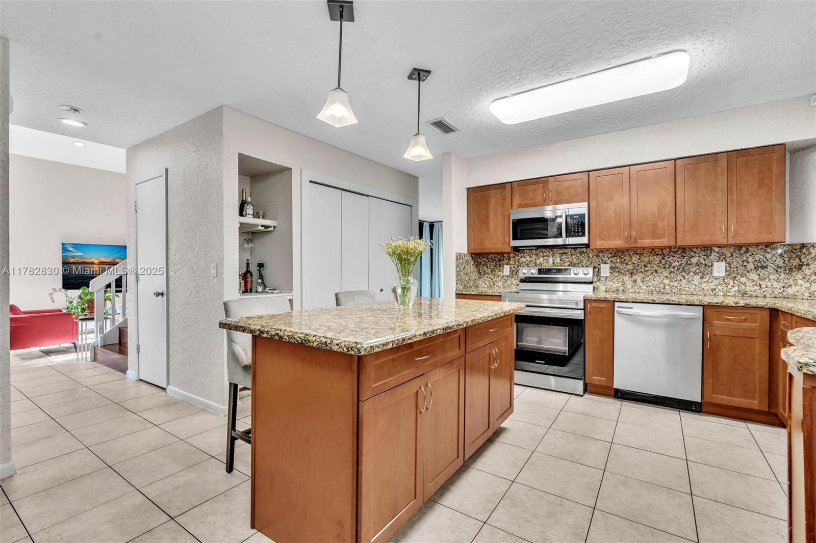 1718 NW 97th Ave