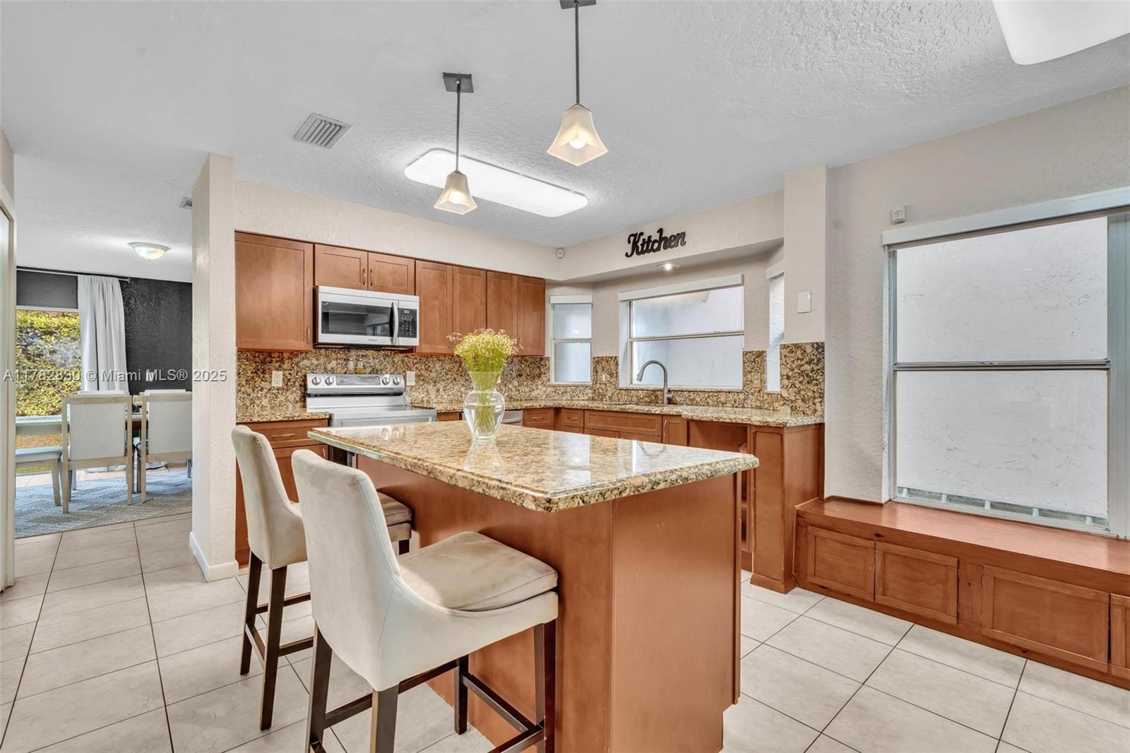 1718 NW 97th Ave