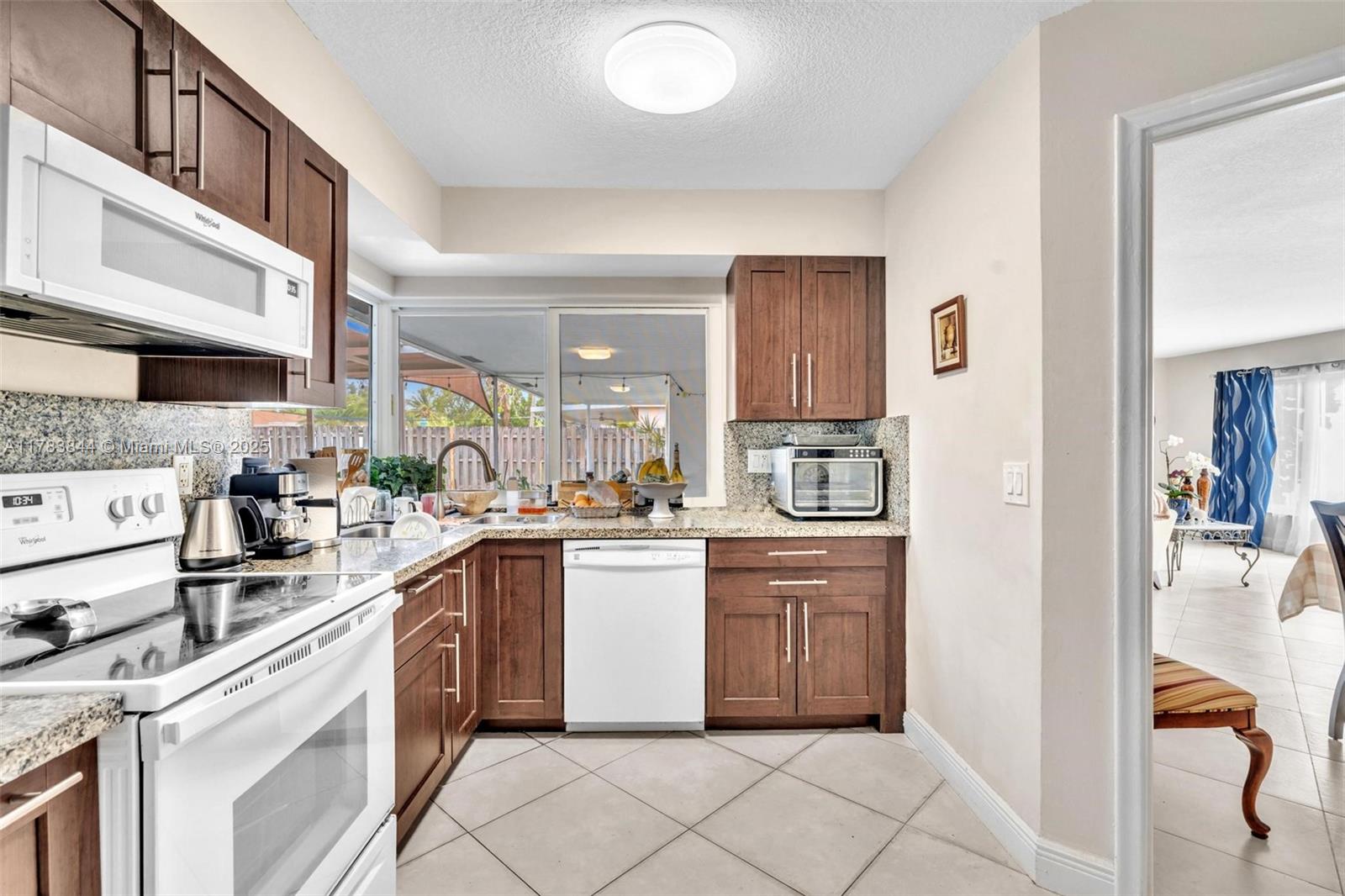 22307 Doran Ave # 0