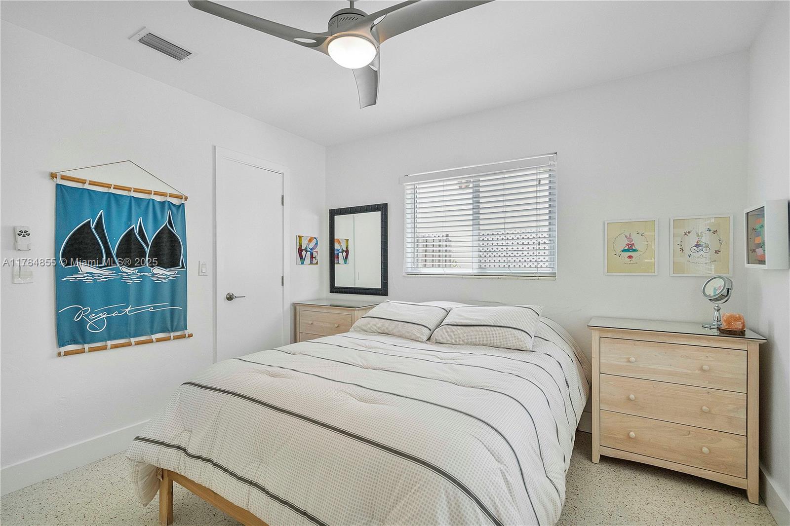 1140 NE 14th Ave