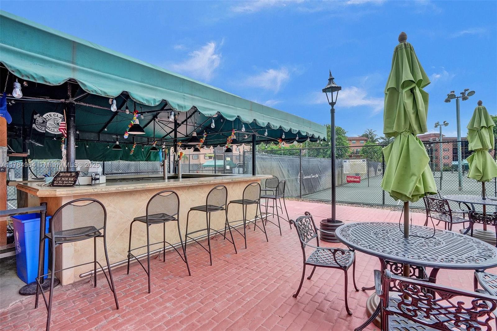 660 Tennis Club Dr # 208