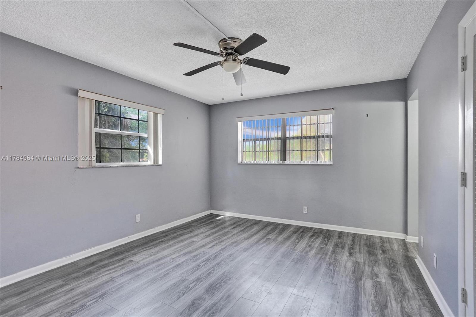 660 Tennis Club Dr # 208