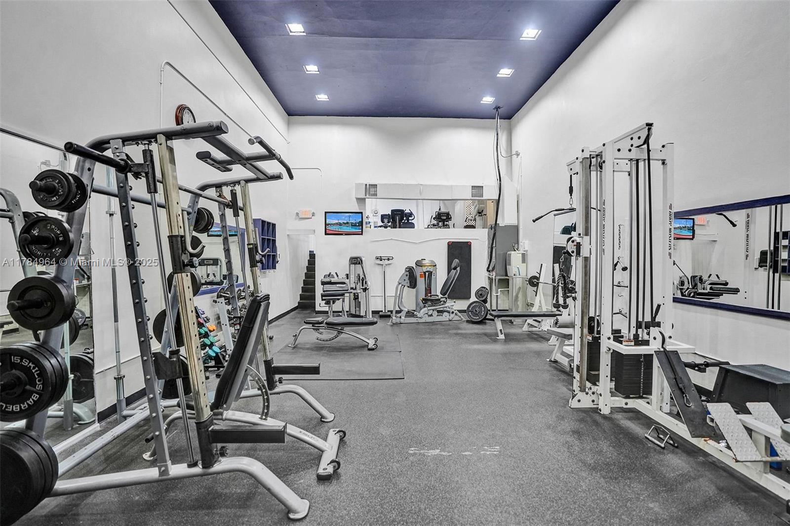 660 Tennis Club Dr # 208