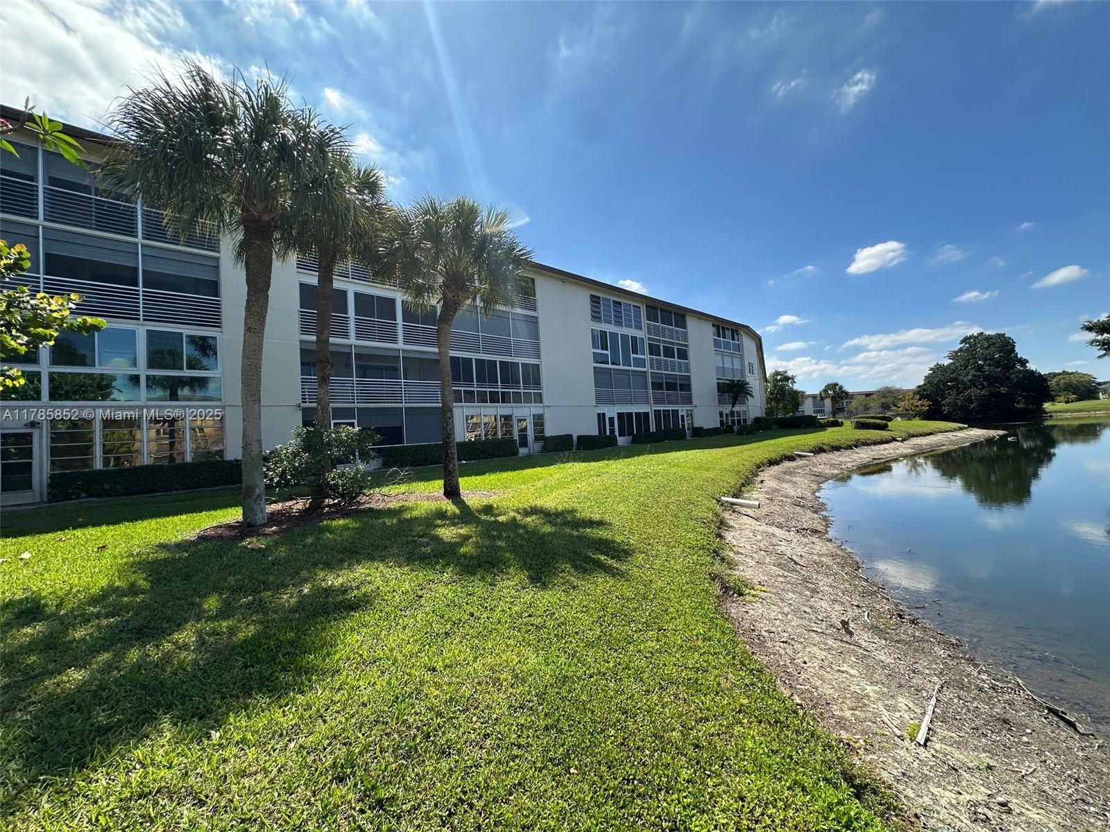 3101 Portofino Pt # M2