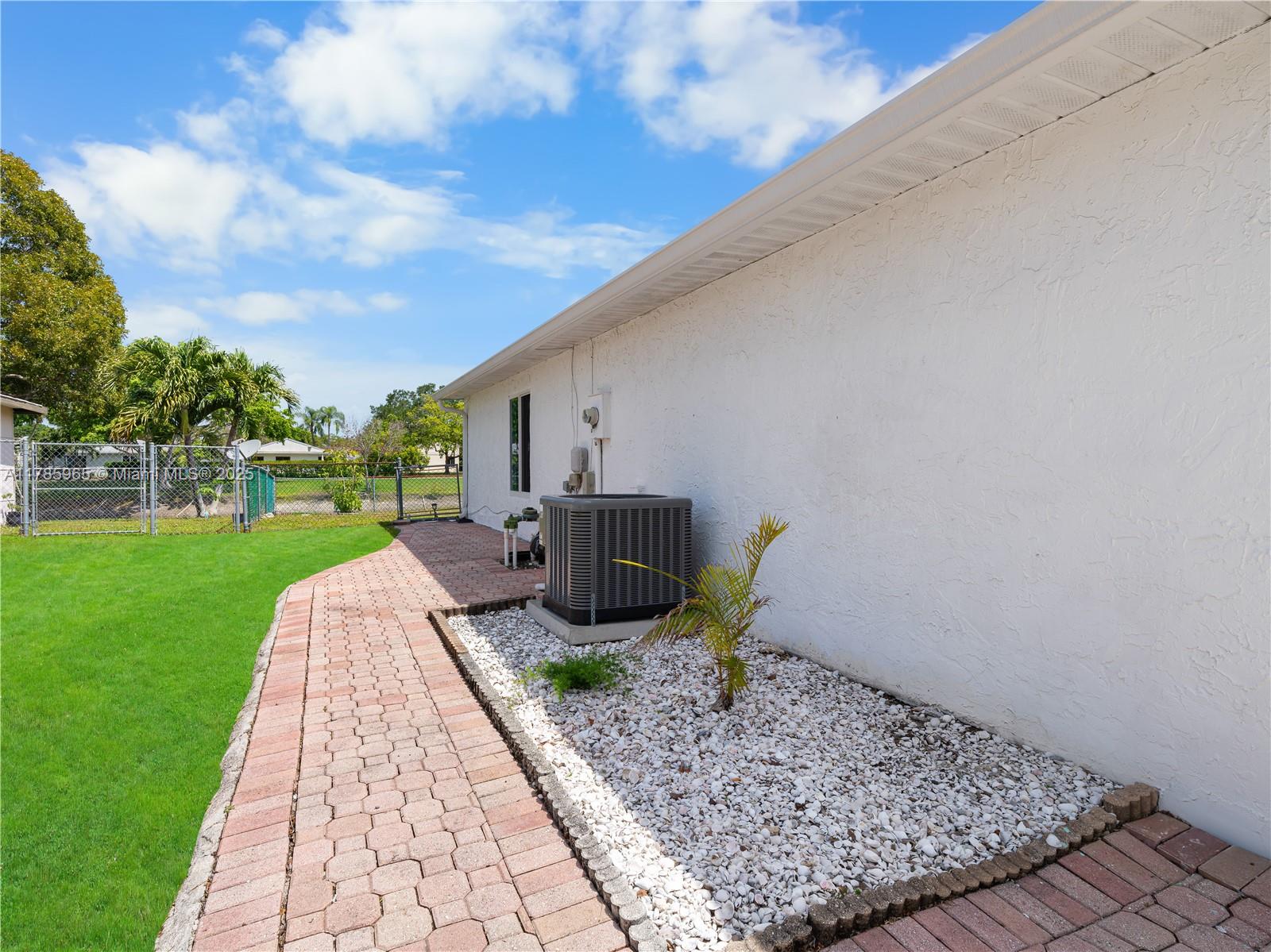 8377 Summer Field Pl