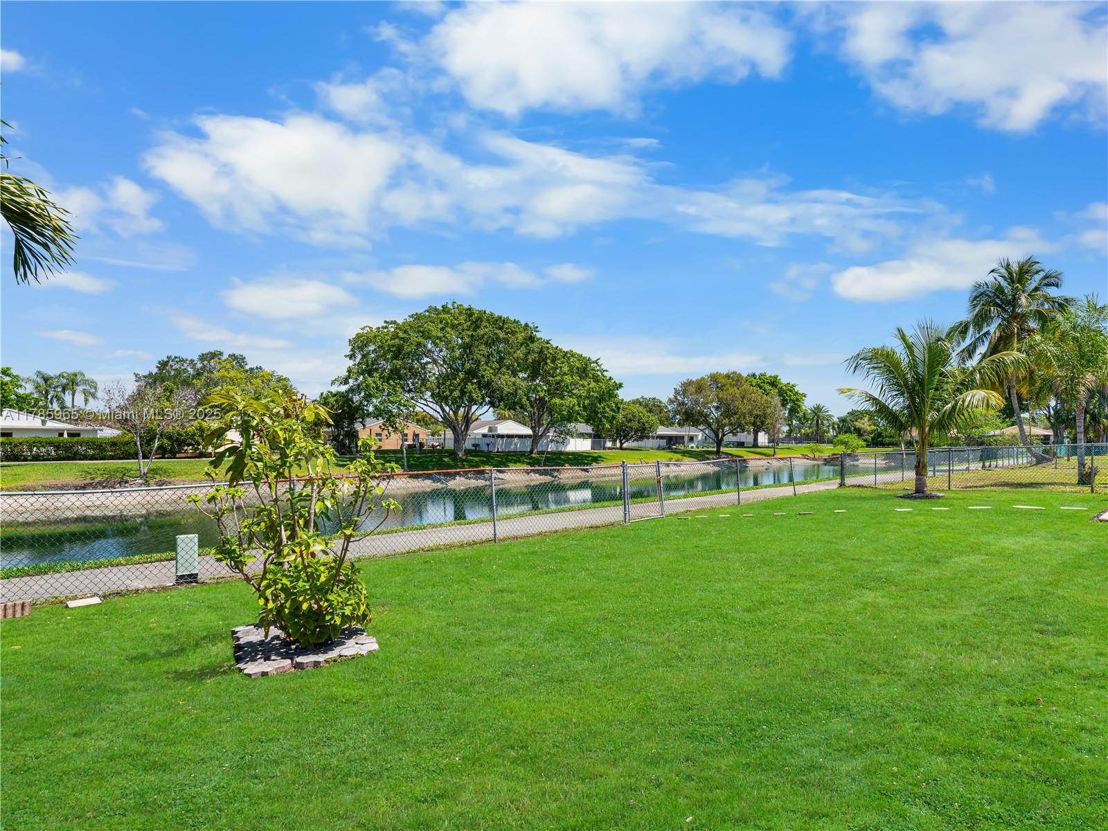 8377 Summer Field Pl
