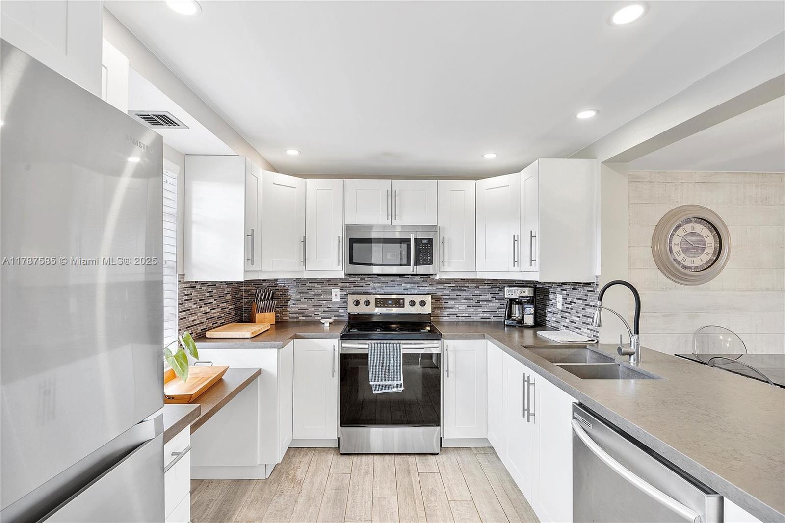 441 SE 3 rd. St. # 302