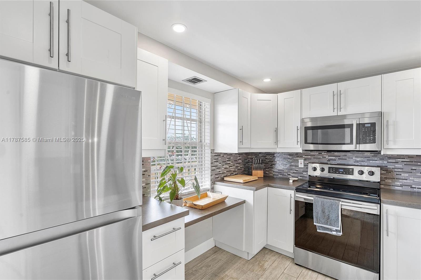 441 SE 3 rd. St. # 302
