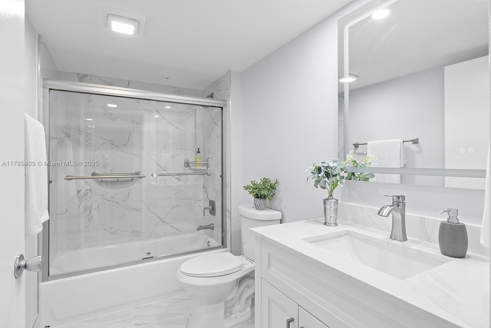 550 SW 138th Ave # 206K
