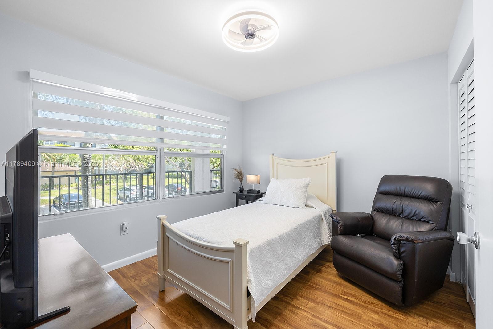 550 SW 138th Ave # 206K
