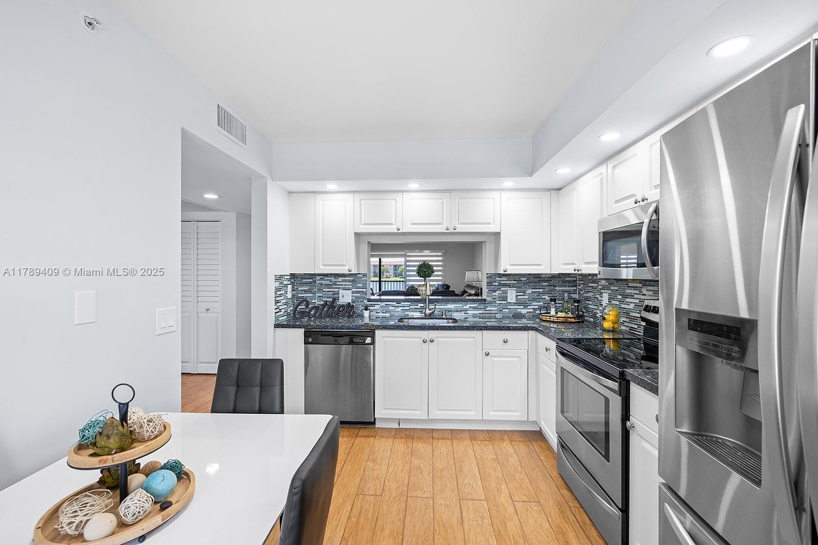 550 SW 138th Ave # 206K