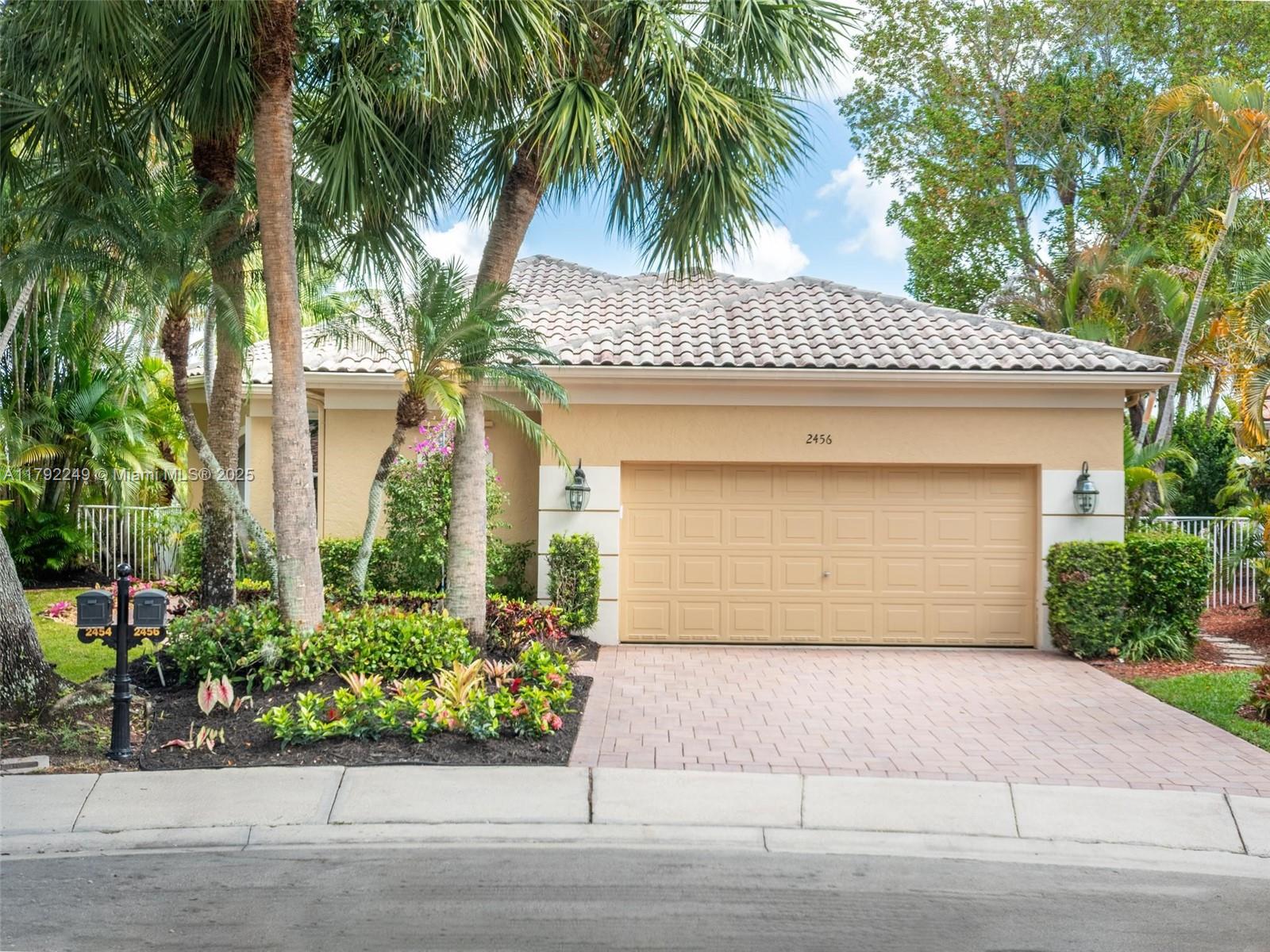 2456 Bay Isle Ct