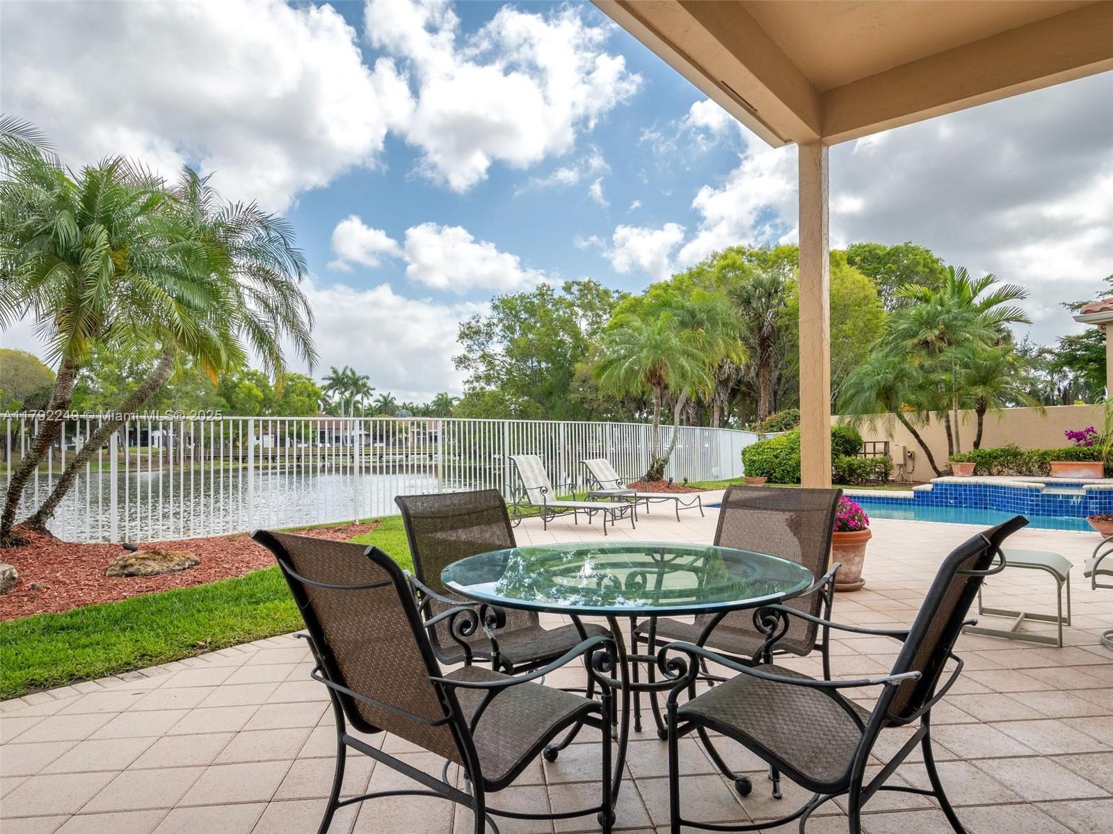 2456 Bay Isle Ct