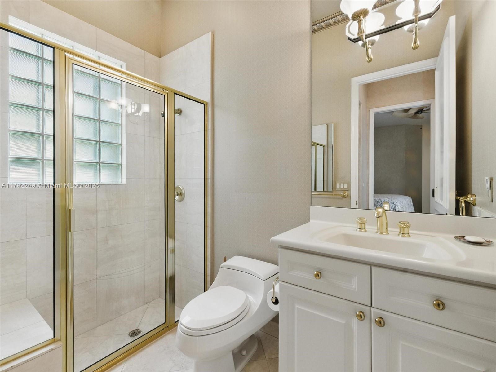 2456 Bay Isle Ct