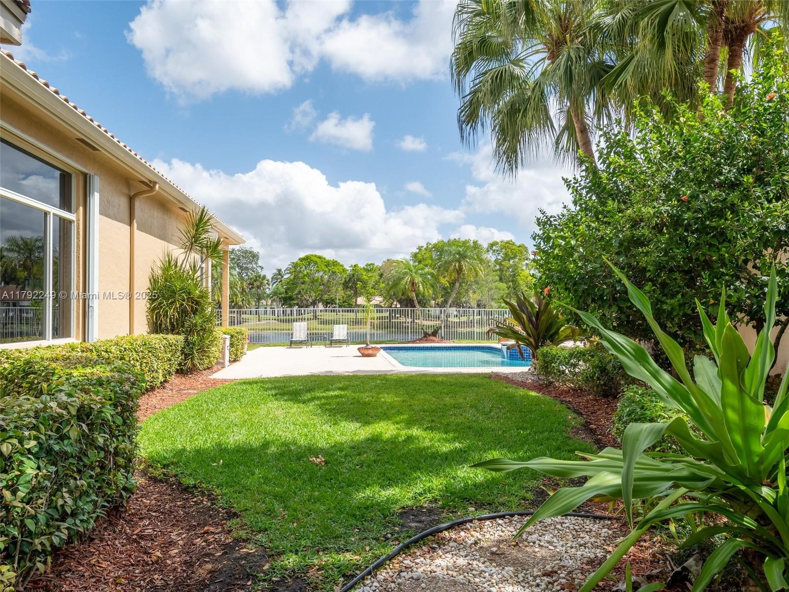 2456 Bay Isle Ct