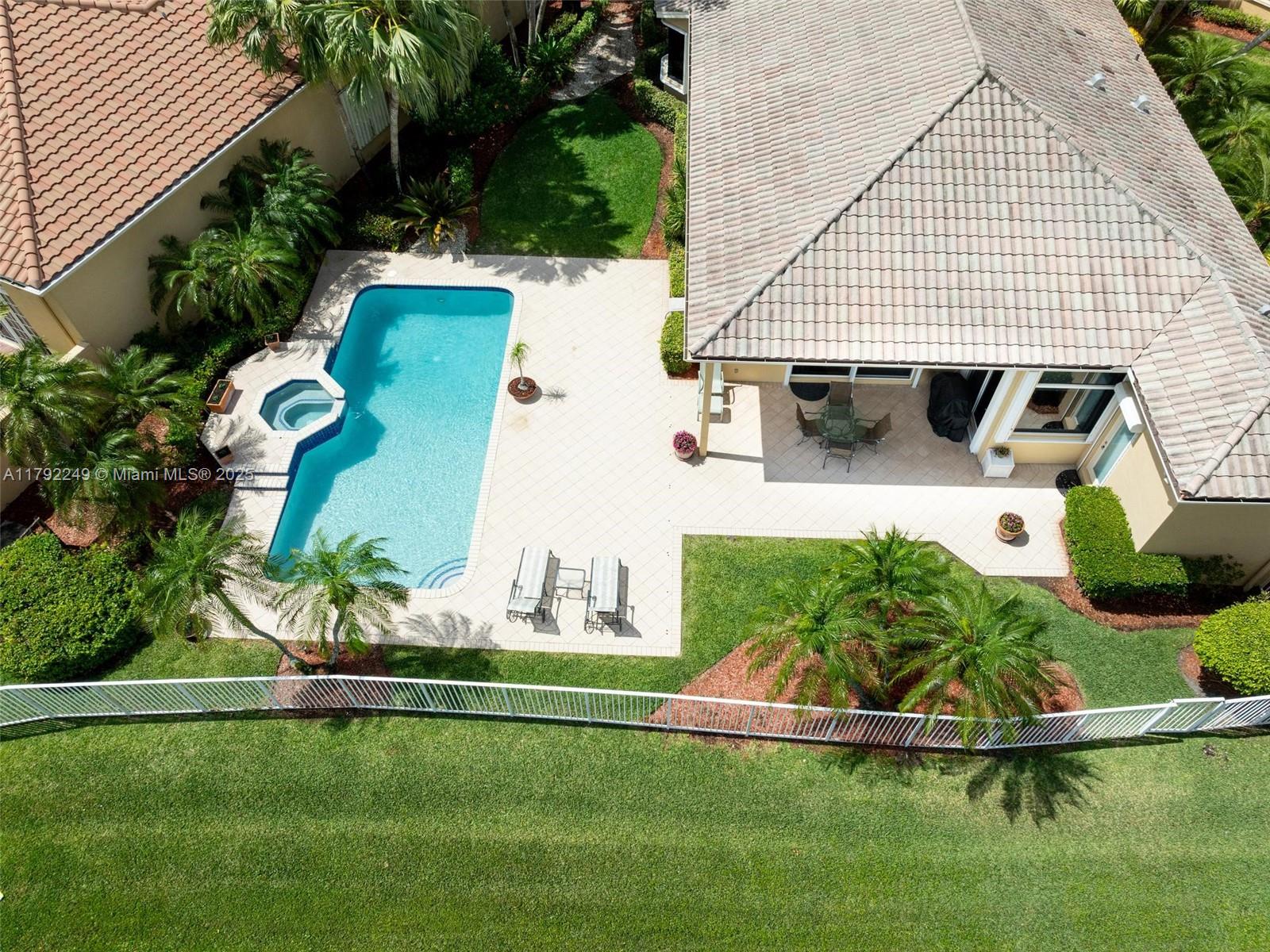 2456 Bay Isle Ct