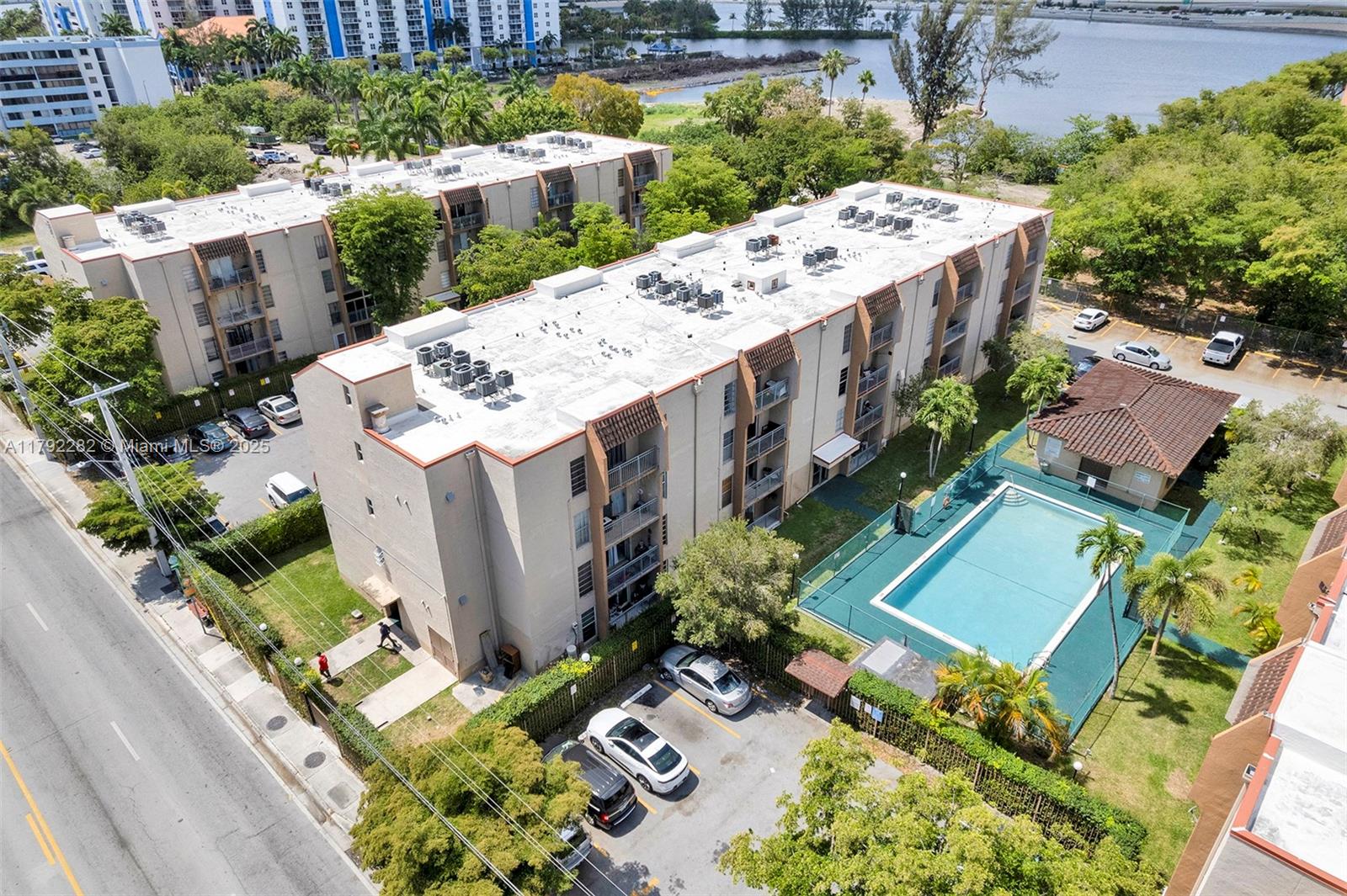 4845 NW 7th St # 5 Unit: 309-5