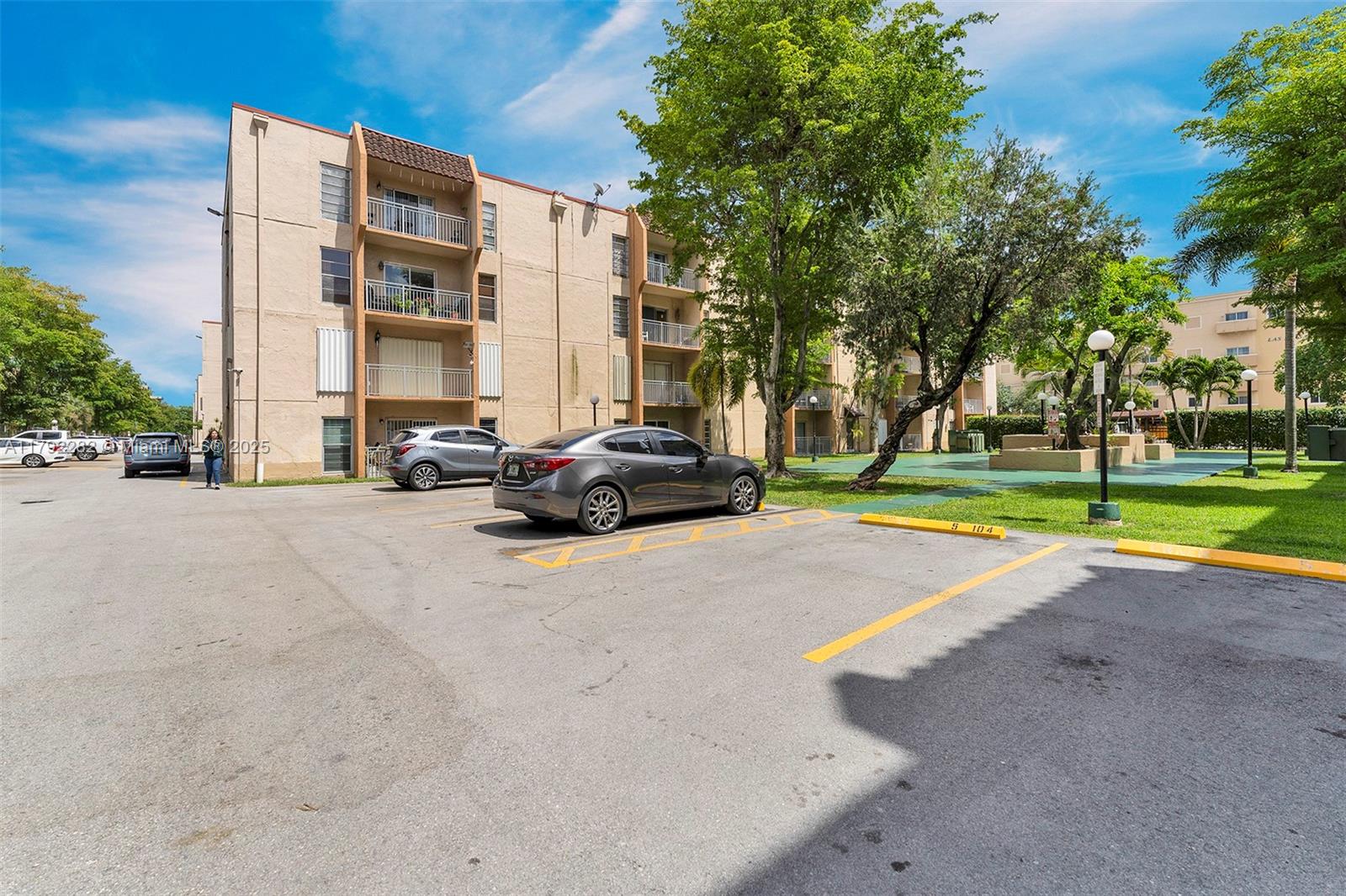 4845 NW 7th St # 5 Unit: 309-5