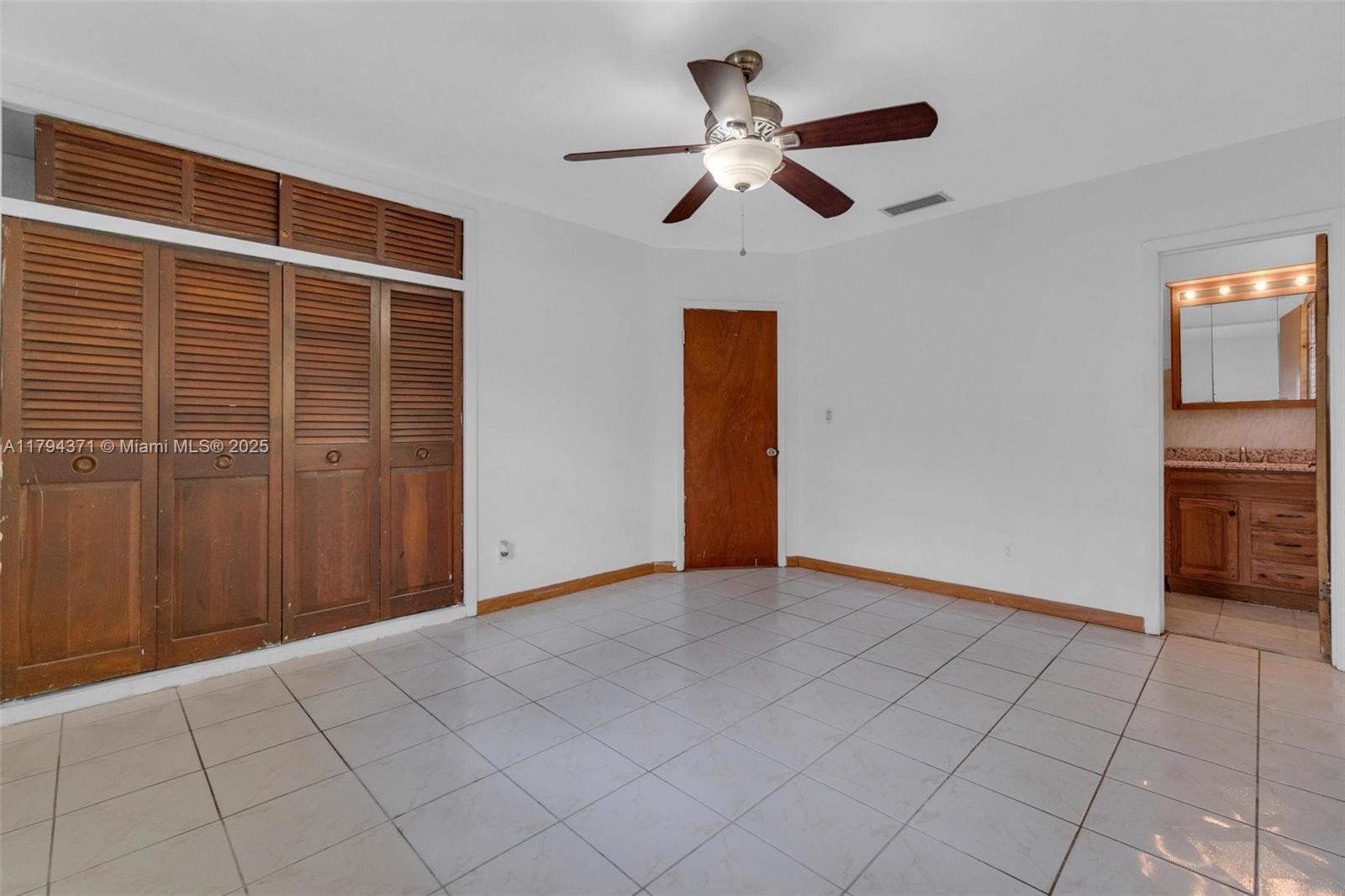 700 NW 76th Ave