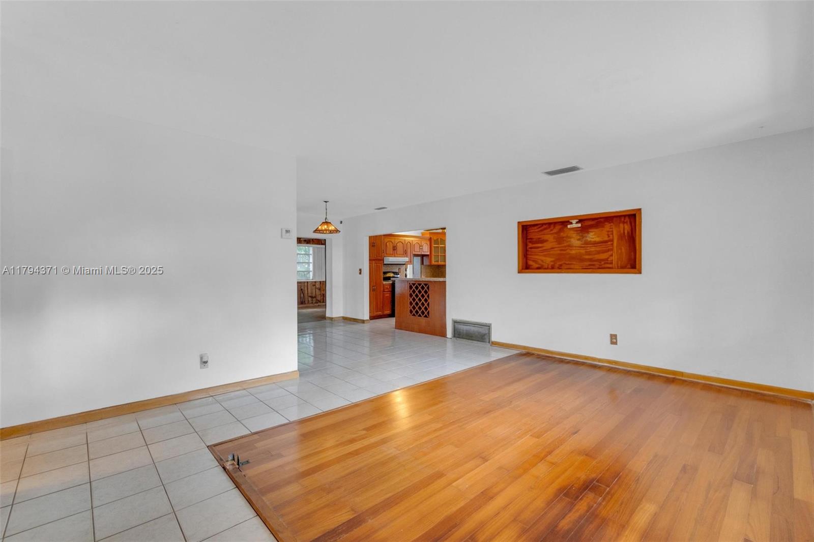 700 NW 76th Ave