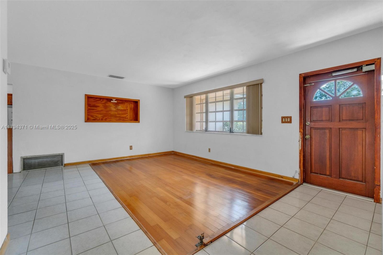 700 NW 76th Ave