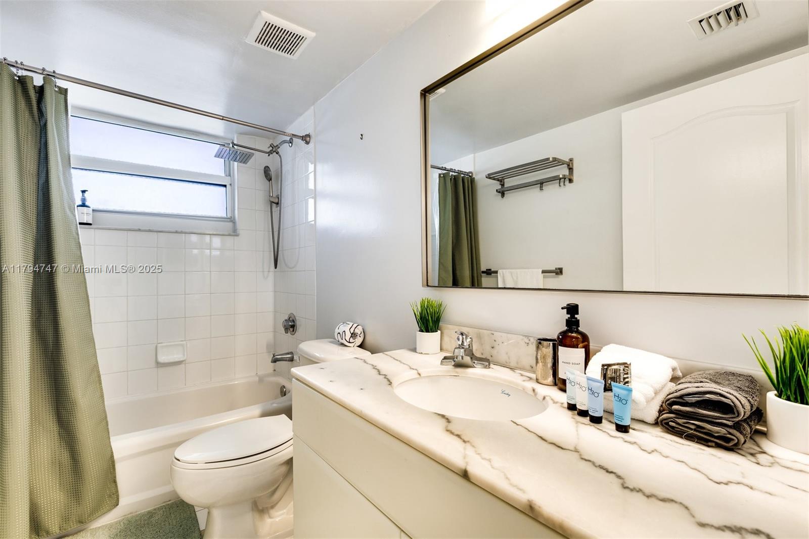 1200 Brickell Bay Dr # 2923