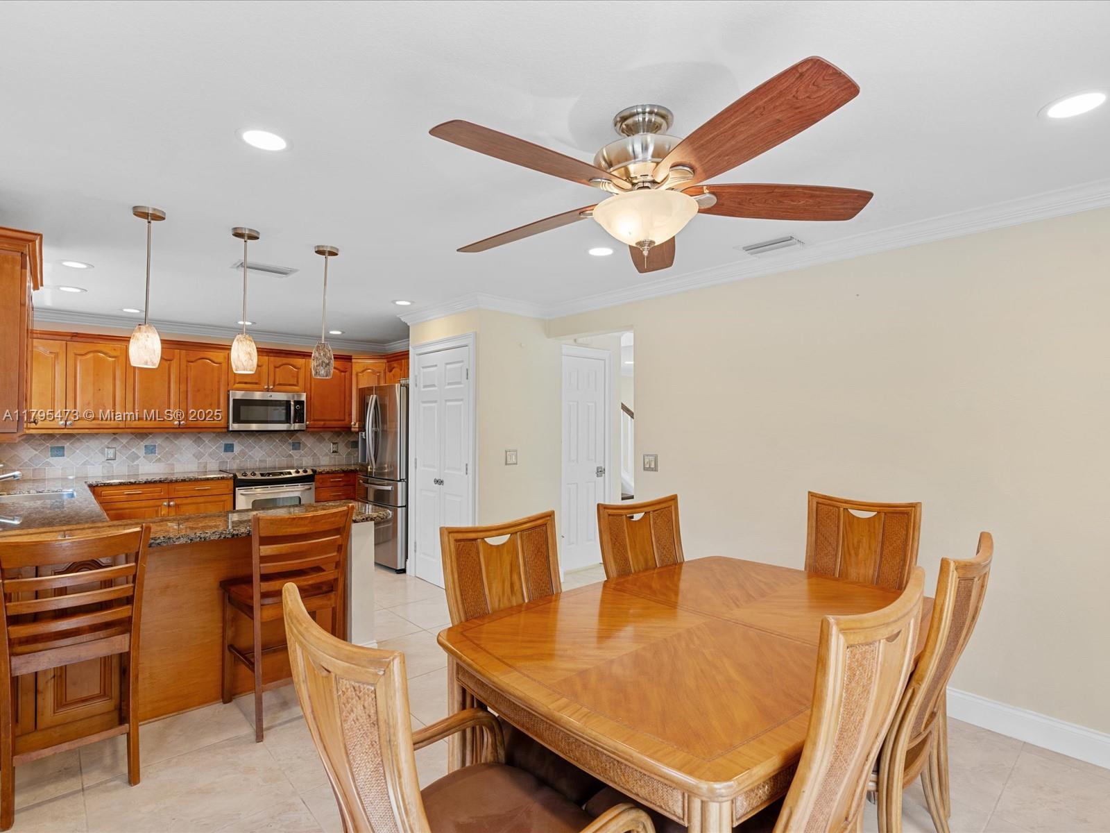 4150 NW 6th St