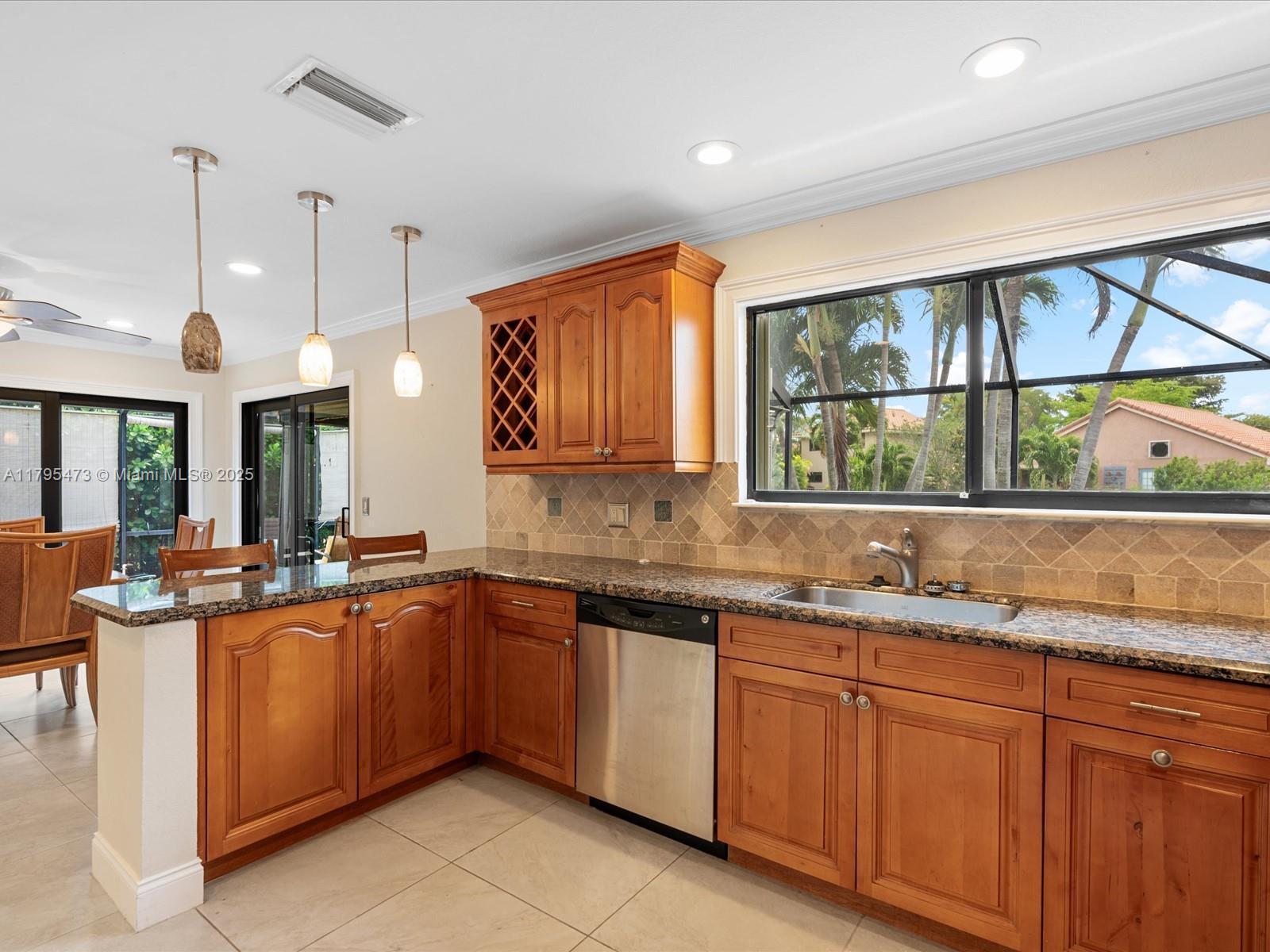 4150 NW 6th St