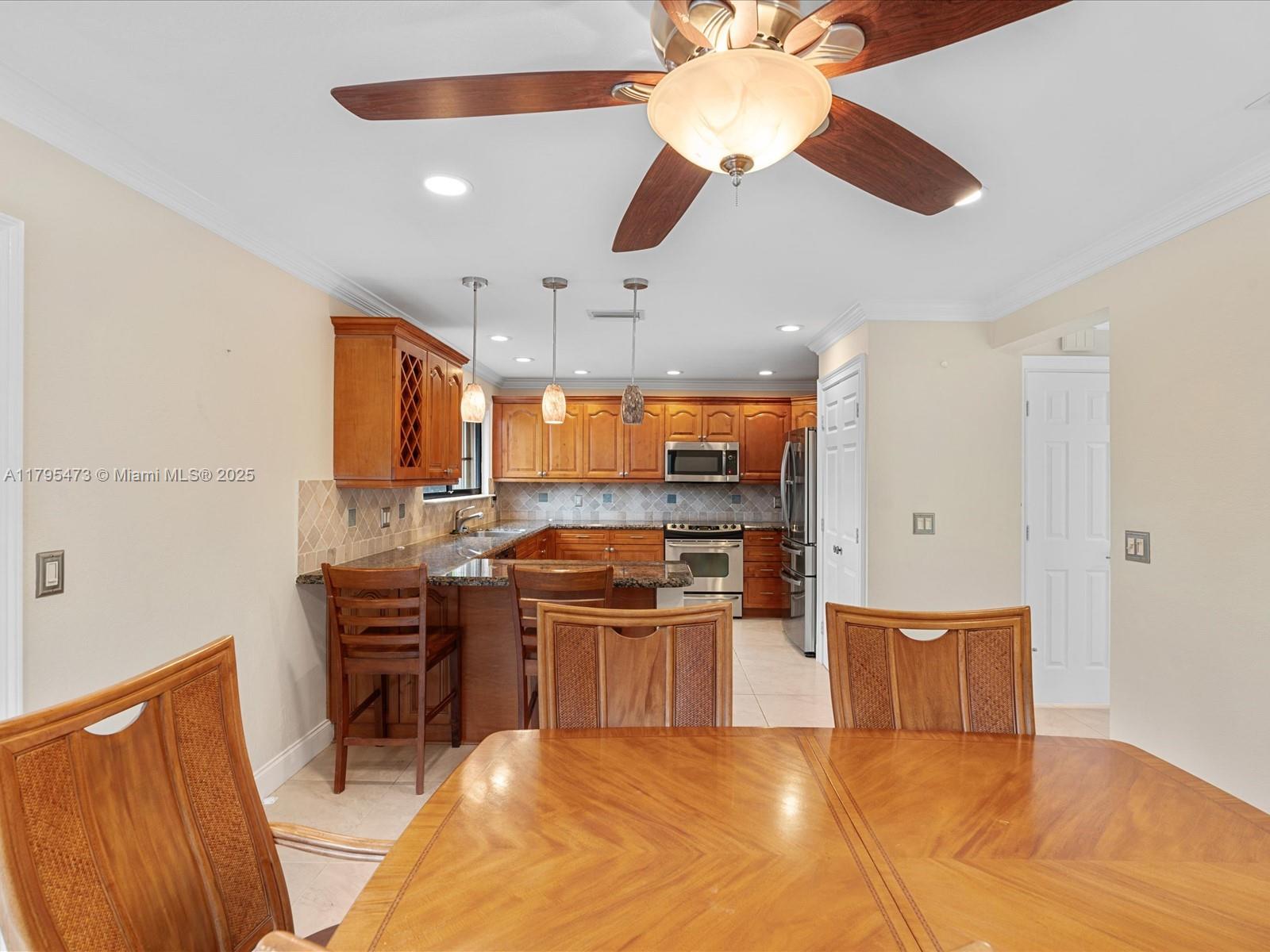 4150 NW 6th St