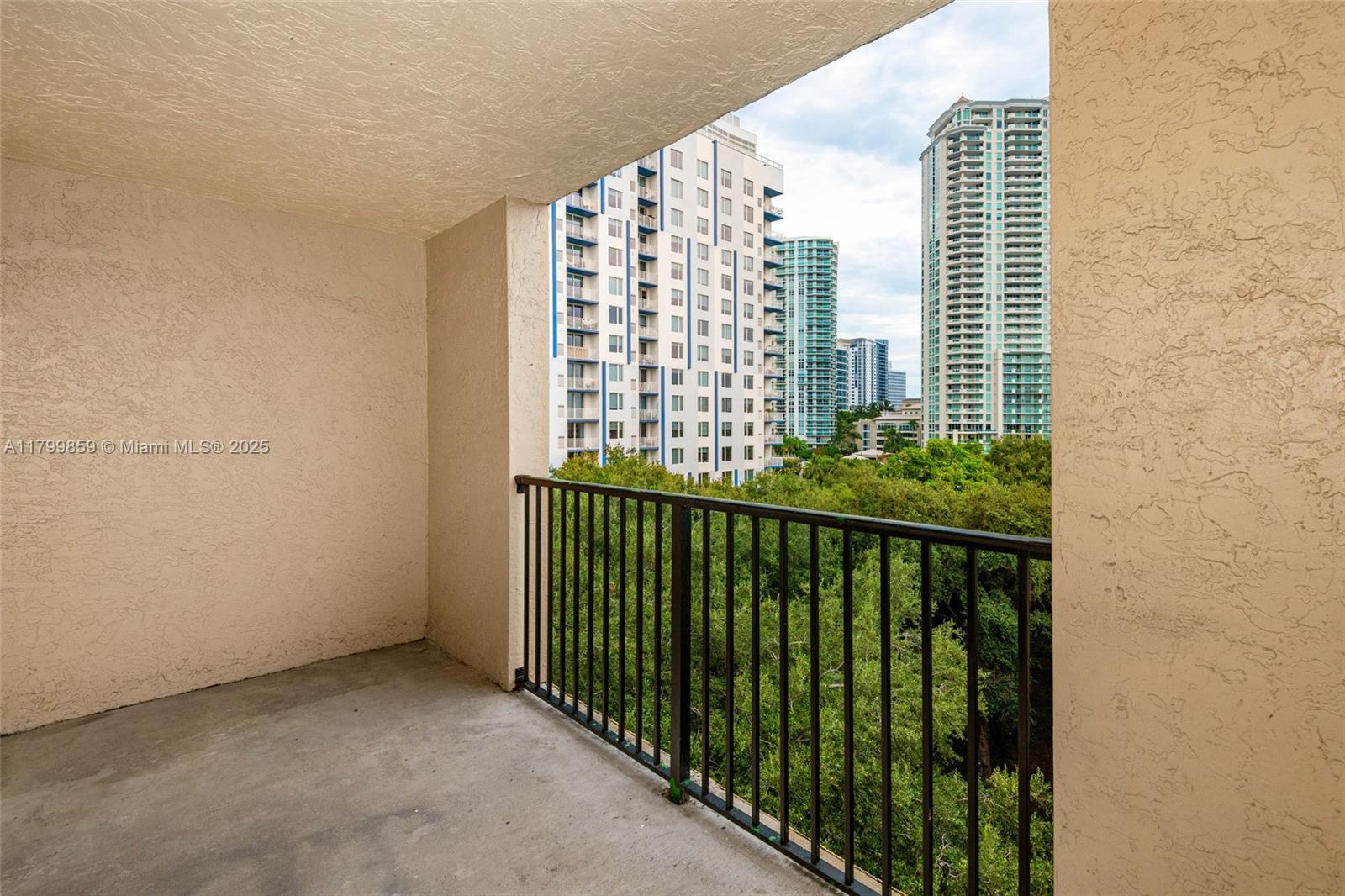 520 SE 5th Ave # 2606