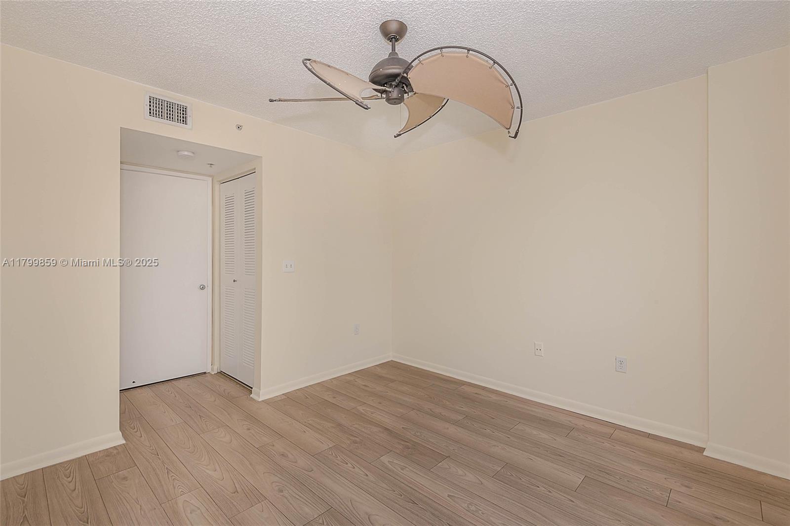 520 SE 5th Ave # 2606