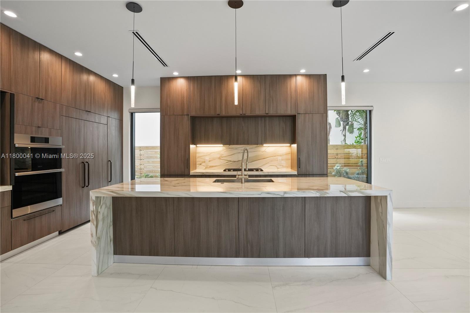 739 NE 17th Way # 0
