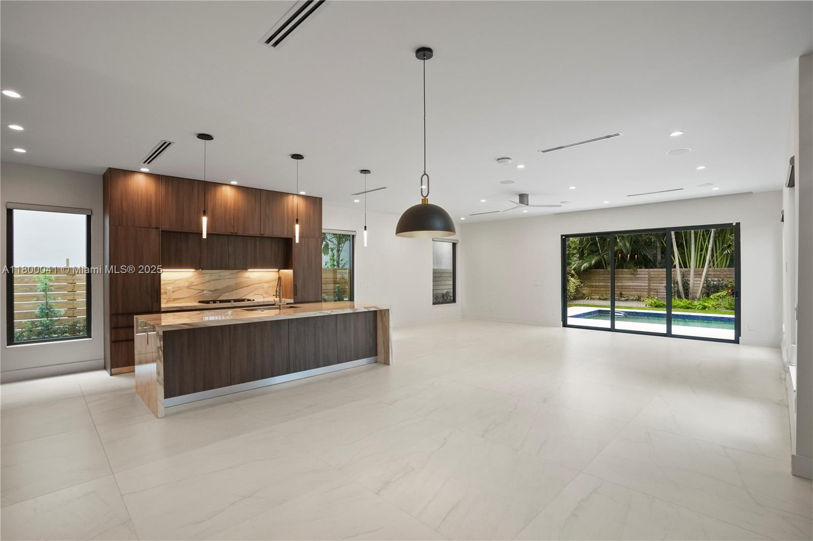 739 NE 17th Way # 0