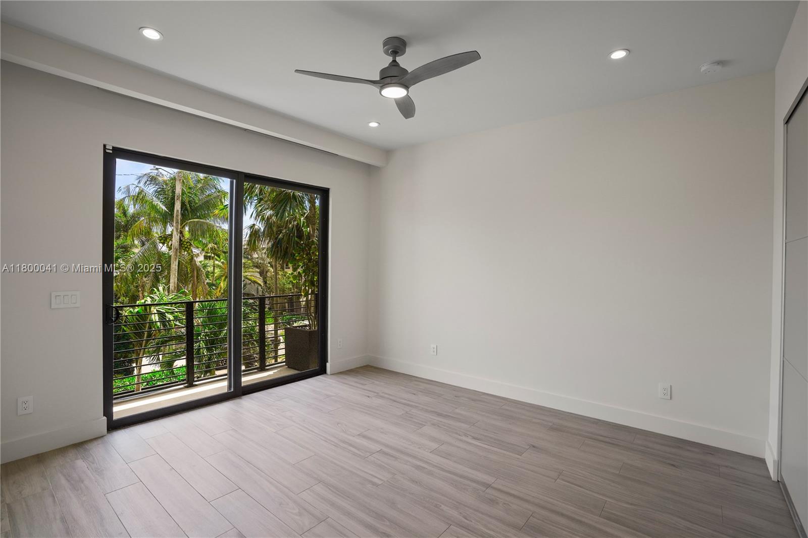 739 NE 17th Way # 0
