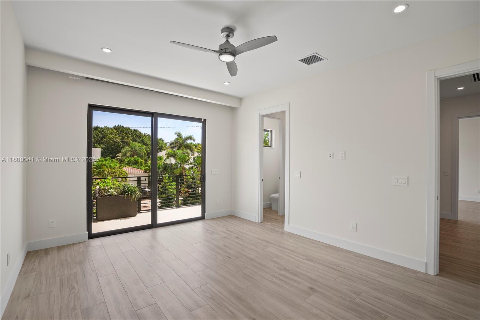 739 NE 17th Way # 0