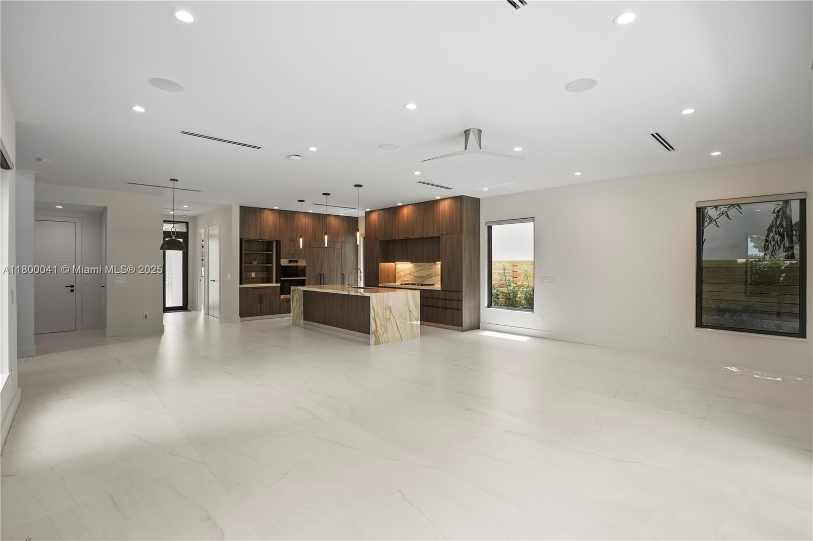 739 NE 17th Way # 0